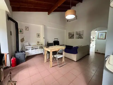 VENTA CASA 3 AMB EN EL PALOMAR LOTE 345mts2