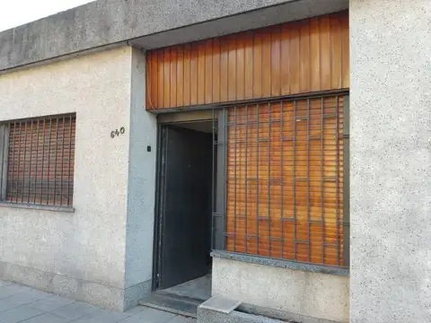 PH en venta - 2 Dormitorios 1 Baño - 60mts2 - Wilde