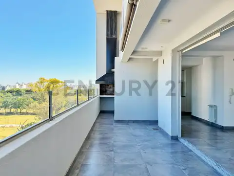 Departamento tipo Dúplex de 3 dormitorios Frente Parque San Martin (Posibilidad de permutas)