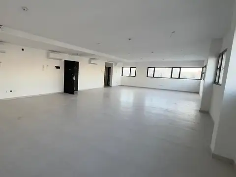 Oficina Monoambiente con 2 baños