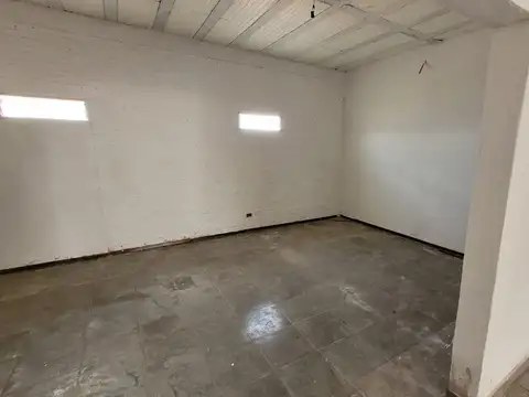 VENTA DE LOCALES EN ROLDAN