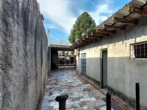 Casa 6 ambientes con 3 baños