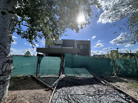 Casa en Venta al Este