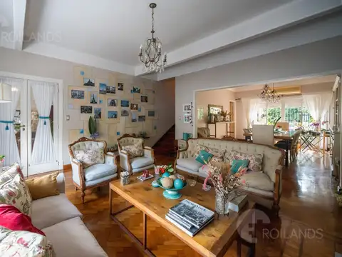 Casa en Venta con 1 cochera