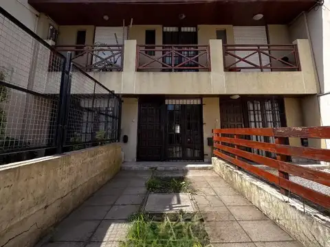 DUPLEX 3 AMB C/ PARQUE APTO CRÉDITO