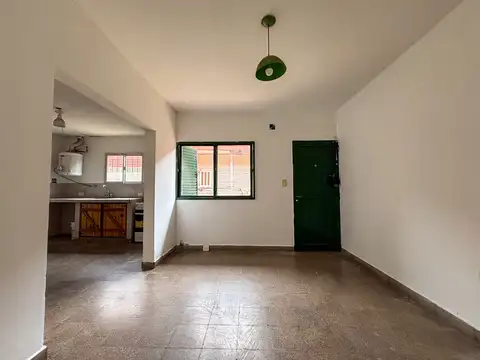 Depto Tipo Casa en Venta en Los Hornos, USD 35.000