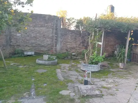 Casa 3 ambientes con 2 baños