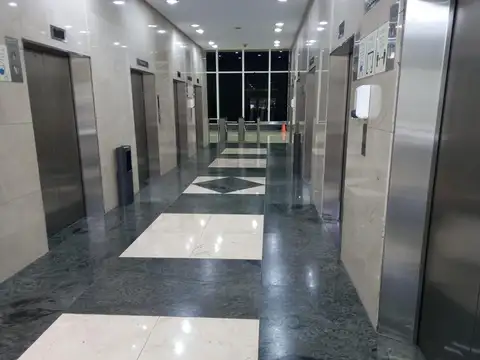 Oficina en Venta en Catalinas, USD 3.389.000