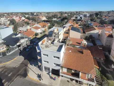 Departamento monoambiente en 7mo piso- Sarmiento 95