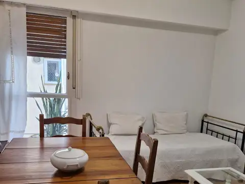 Güemes 4500, Piso 4