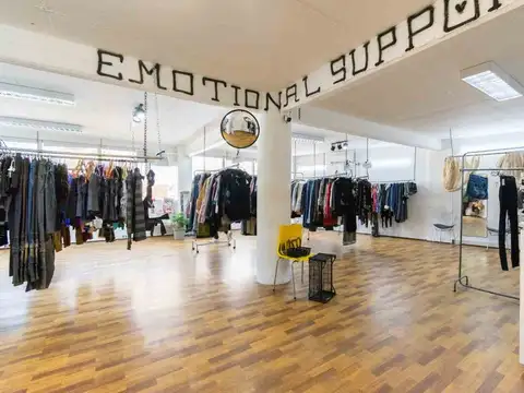 Oficina en Venta con 1 cochera