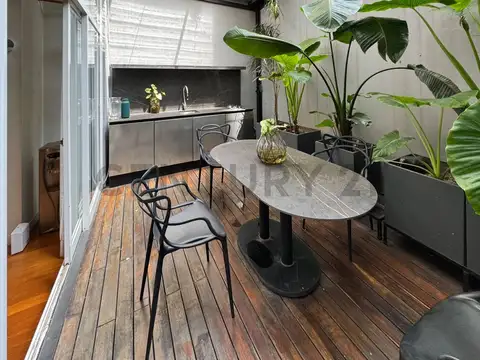 Av. del Libertador 7700, Piso 0