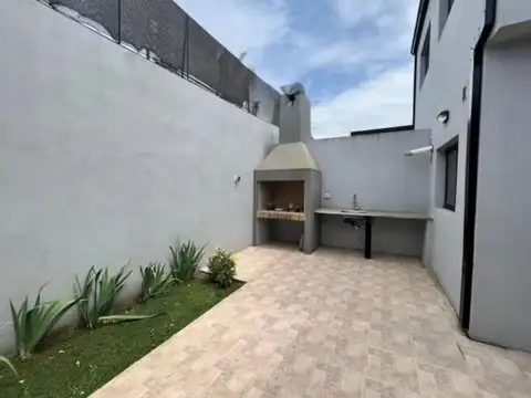 Casa en Las Colinas P.Ramos