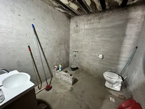 Casa a reciclar y acondicionar en Rincon de Tortuguitas