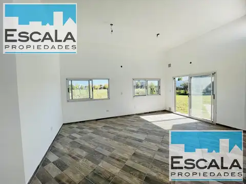 CASA DE DOS DORM CON PILETA EN VENTA/ALQUILER  BARRIO LAS TARDES ROLDAN