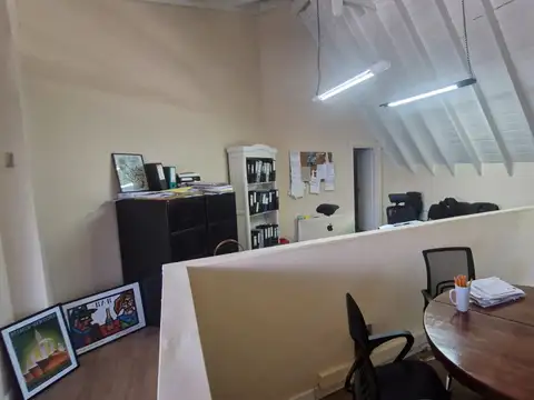 Avenida Andrés Rolón 100, Piso 1