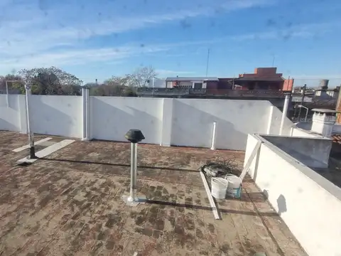 VENTA CASA CON GALPON Villa Zagala casi MUNRO total 360m2