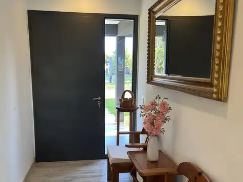 BARRIO EL CANTON ISLAS al 300