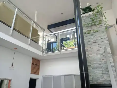 Depto Tipo Casa en Venta con 1 cocheras