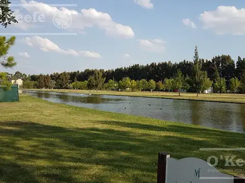 LOTE DE 1333M2 EN MIRALAGOS II  