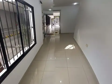 Departamento dos ambientes en alquiler con cochera, Lomas del Mirador 