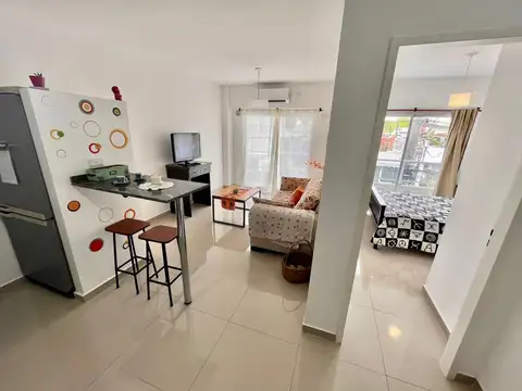 Depto  en Alquiler - 2 amb con balcón- Villa Ballester