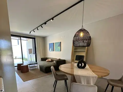 Alquiler duplex  greenville 2 1 planta AMOBLADO