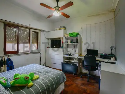 Casa 4 ambientes con 1 baño