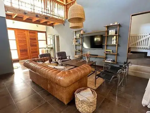 Casa en  venta en el barrio Bs. As Village