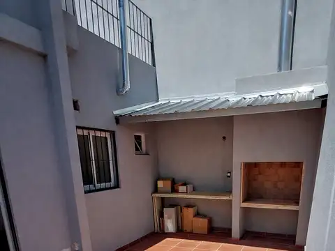 Depto Tipo Casa en Venta en Villa Ballester, USD 89.000