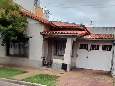 VENTA CASA 4 AMBIENTES EN RAMOS MEJÍA