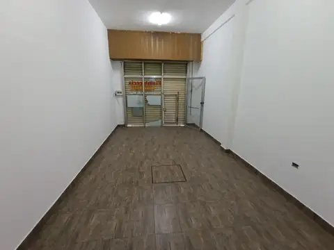 LOCAL COMERCIAL EN VILLA INSUPERABLE