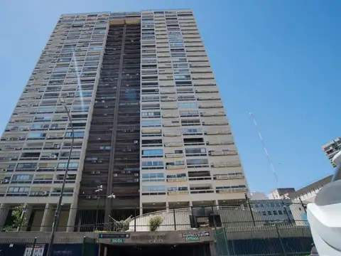 Cochera Fija Cubierta - Alto Palermo - Permuta