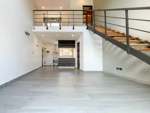 Casa en Venta con 1 cochera