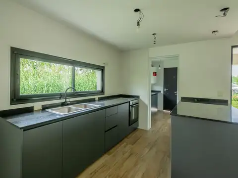 Casa en Venta en Belen De Escobar, USD 180.000