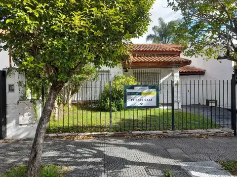 UBICACION- 2 FAMILIAS- USO PROFESIONAL-