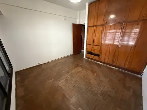 Casa 4 amb en venta- Merlo - Patio y Salón