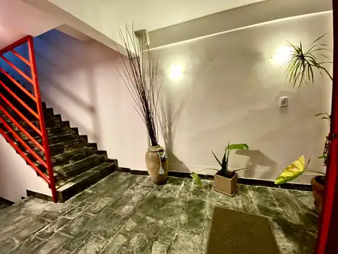 Departamento de tres ambientes en alquiler en Las Cañitas con balcón
