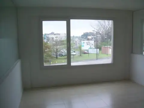 Oficina en Venta con 2 cocheras