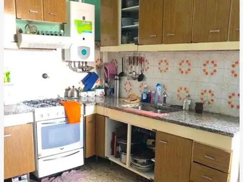 Excelente Departamento y Galpón