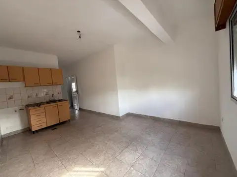 DEPARTAMENTO 2 AMBIENTES ALQUILER SAN JUSTO BALCON