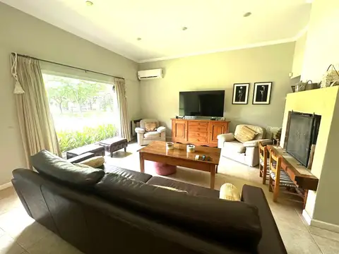 Dr Duran, San Antonio de Areco 900