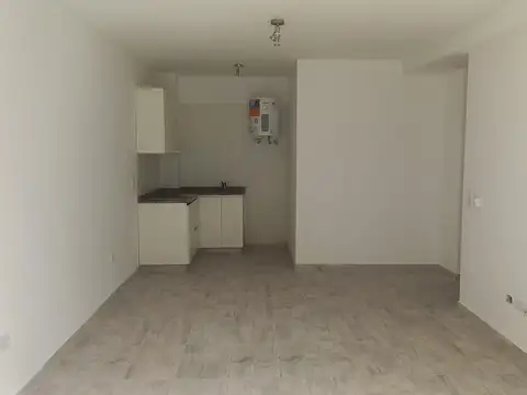 Oficina en Alquiler al Norte