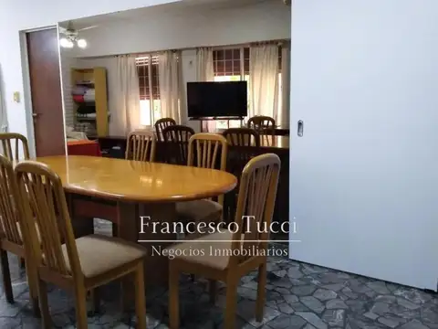Depto Tipo Casa en Venta de 4 ambientes