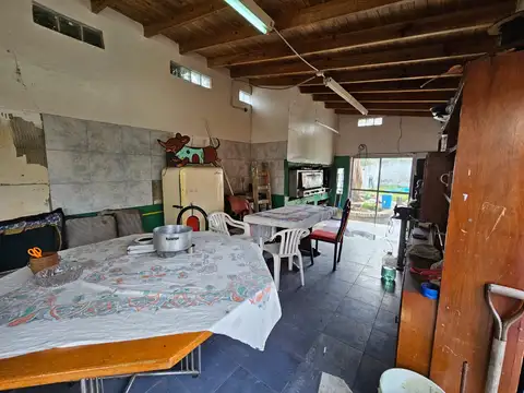 Casa 3 ambientes con 1 baño