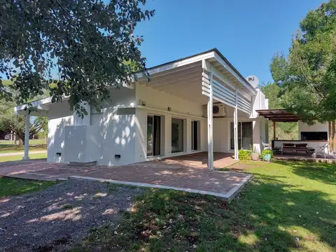 Casa en Venta en La Plata, USD 195.000