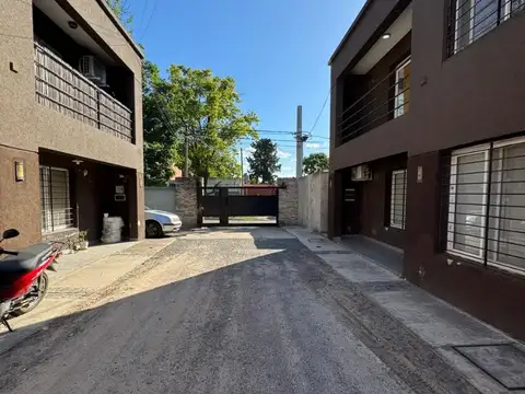 Libertad 500, Piso PB