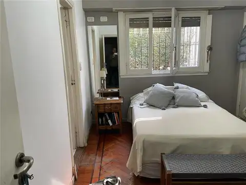 Casa en Venta con 4 cocheras