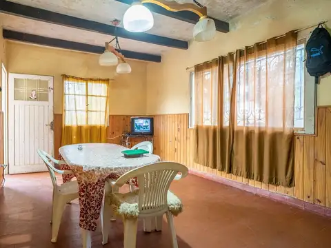 Campo con Casa de tres dormitorios en Fighiera