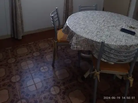 Casa 9 ambientes con 3 baños